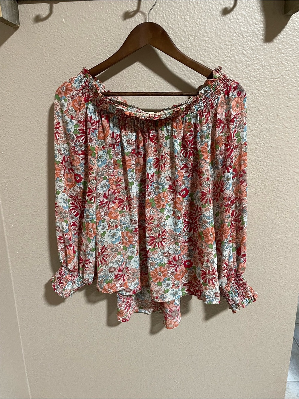 Umgee Floral Off-Shoulder Blouse in Coral and Multi